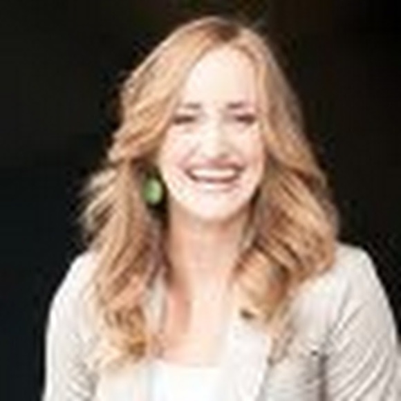 Meet your Posher, Laura - Picture 1 of 1